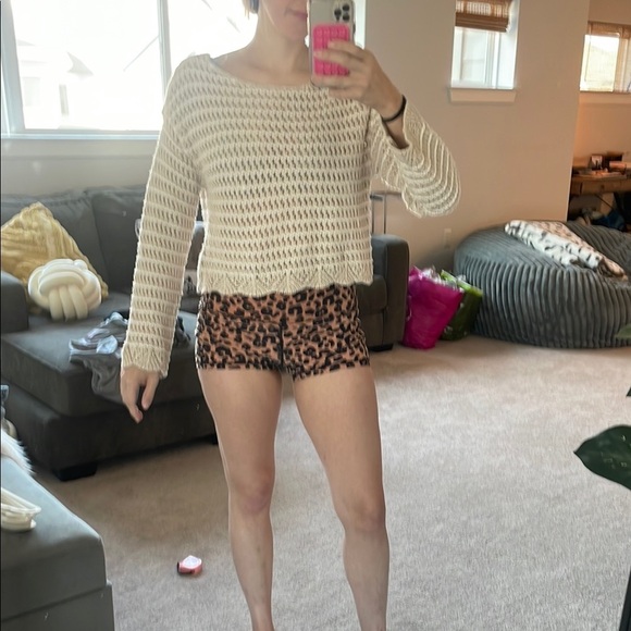 American Eagle Outfitters Sweaters - American Eagle Outfitters Cream Sweater